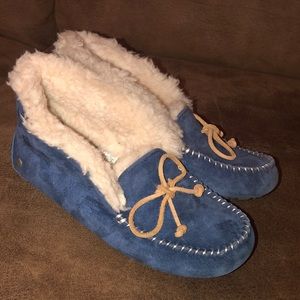 UGG Australia Alena Slippers Size 6